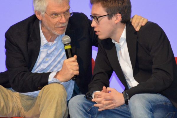 12-13 febbraio 2016 I Congresso nazionale SOS Dislessia "Conoscere l'apprendimento per capire i DSA" presso Palazzo dei congressi, Pisa (PI). Tra i relatori: Stella, La Pina e Barbera.