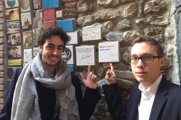 15 aprile 2016 conferenza-spettacolo tenuto da Filippo Barbera e Francesco Riva presso il Cinema Teatro Ambra, Albenga (SV)